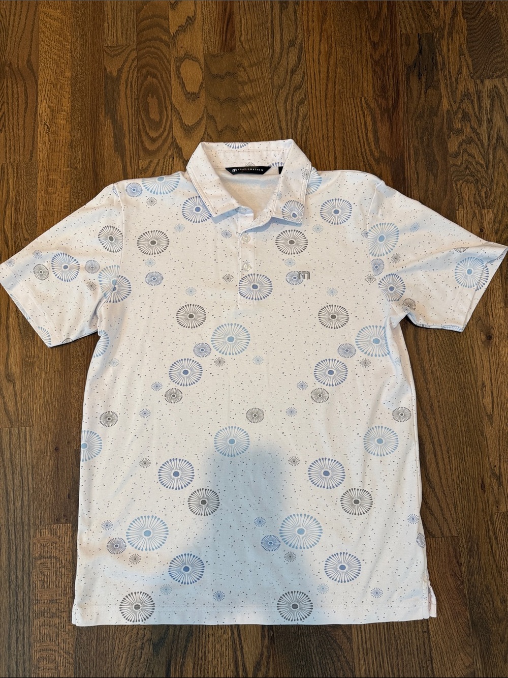 Travis Mathew White Short-Sleeve Printed Polo Shirt | Size M